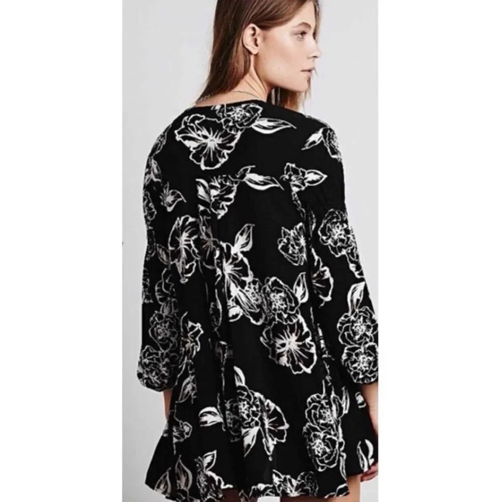 Free people Long Sleeve Black White Tree Swing Tunic Mini Dress Size XS